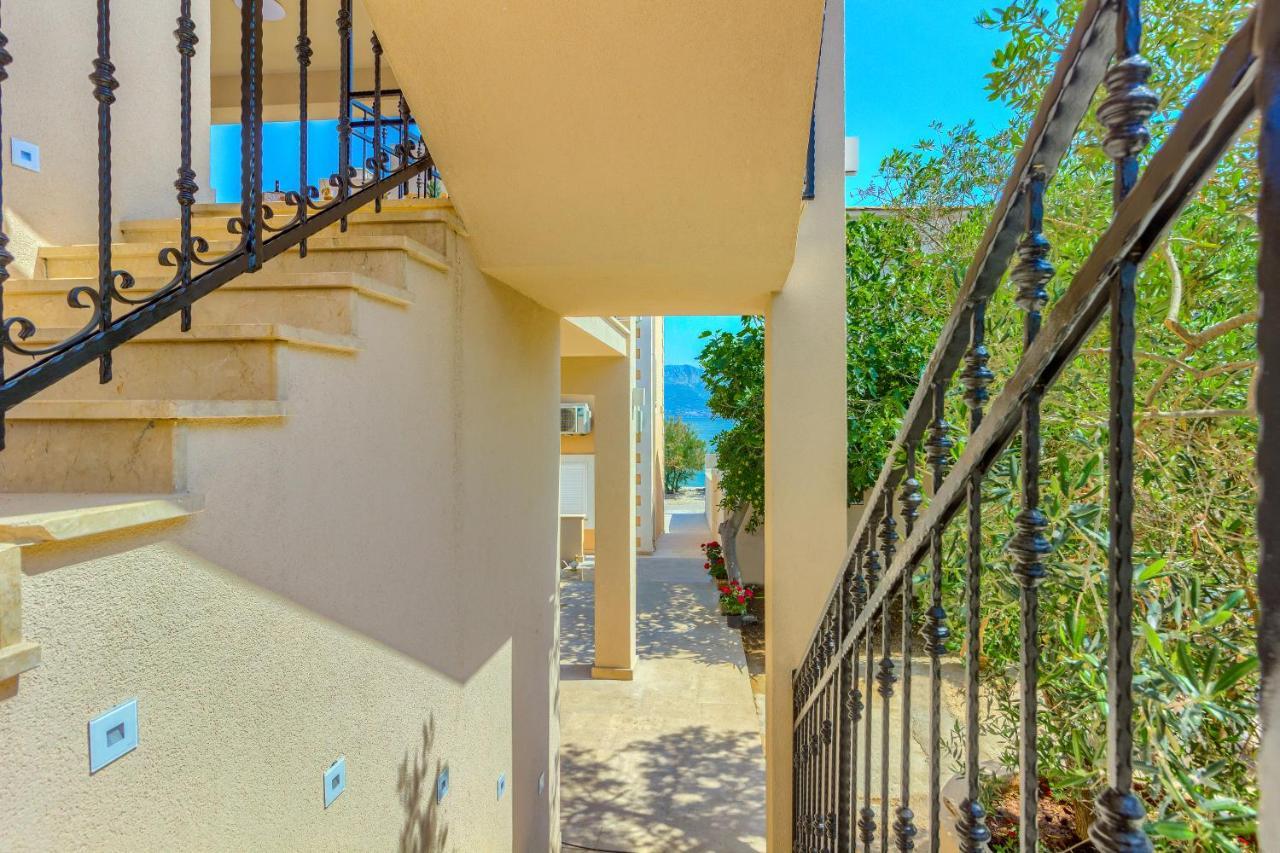 Villa" Arijana 2" Слатине Экстерьер фото